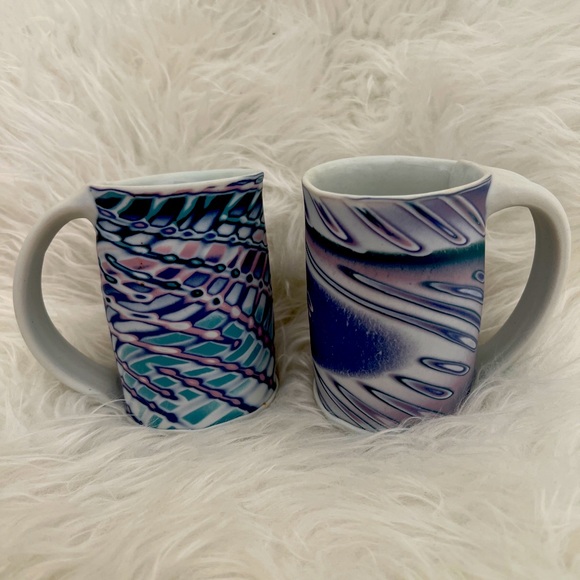 Vintage Handcrafted ceramic mugs in white and lavender signed by the artist 4.5” - Picture 1 of 11